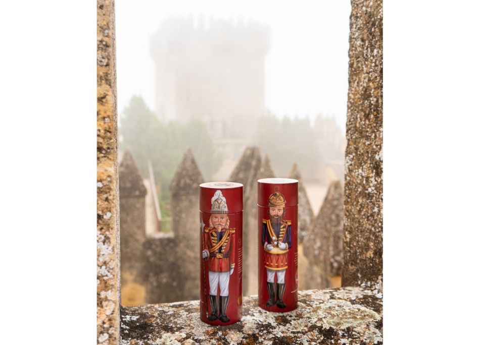 Lata 280 gr Polvorones Carlos I ba�ados en Chocolate Edici�n Guardia Real